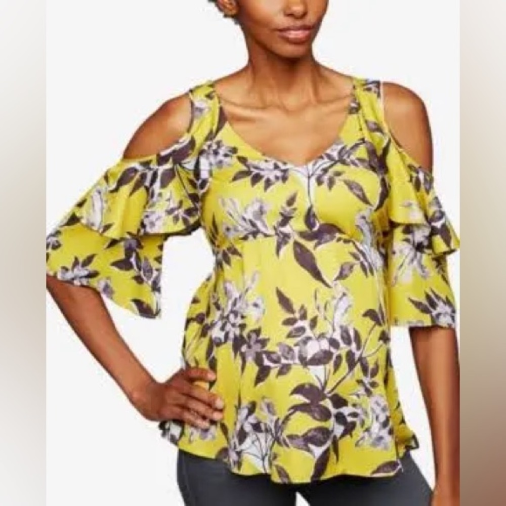 A Pea in the Pod Maternity Cold Shoulder Flare Sleeve Pullover Blouse Size Med - Picture 2 of 11